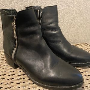 Steve Madden boots
